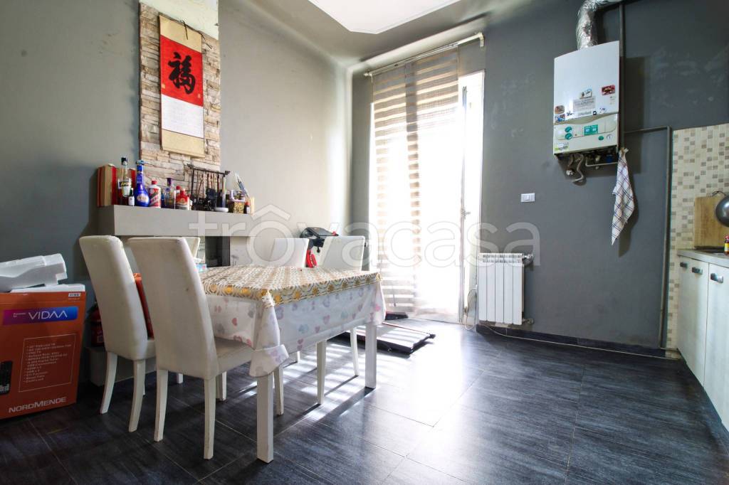 appartamento in vendita a Milano in zona Bocconi