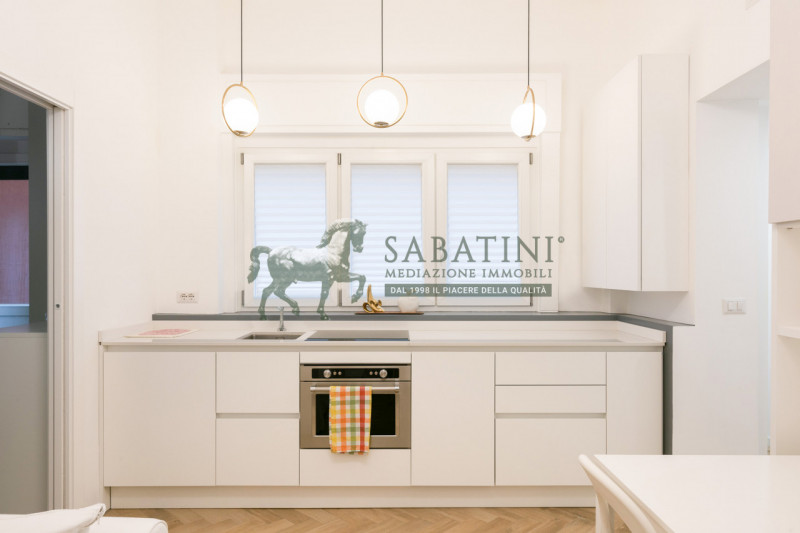 appartamento in vendita a Milano in zona Porta Garibaldi