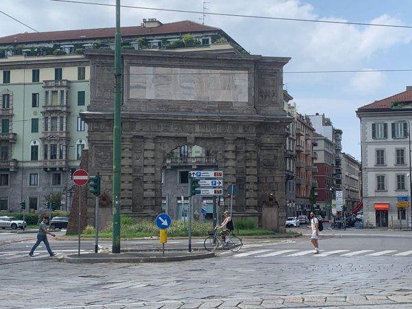 appartamento in vendita a Milano in zona Porta Romana