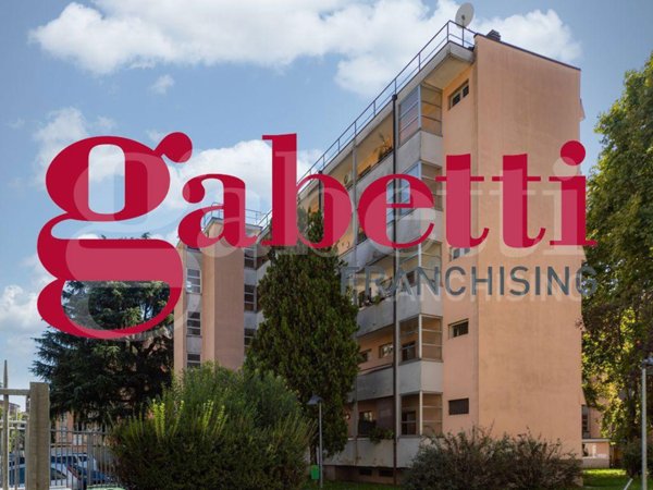 appartamento in vendita a Milano in zona Segnano