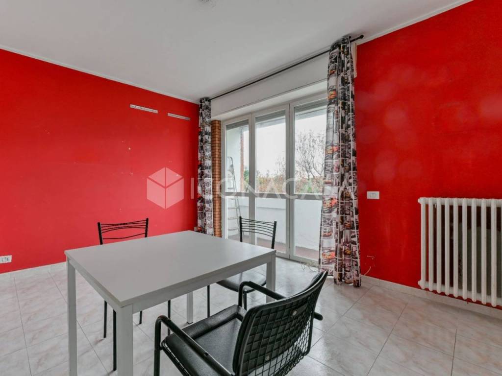 appartamento in vendita a Milano in zona Famagosta