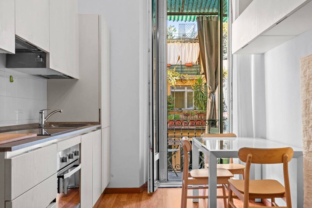 appartamento in vendita a Milano in zona XXII Marzo