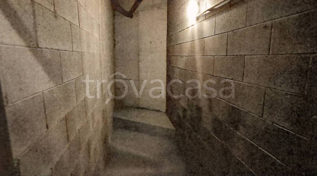 locale commerciale in vendita a Milano in zona Dergano