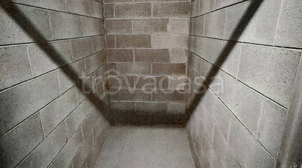 locale commerciale in vendita a Milano in zona Dergano