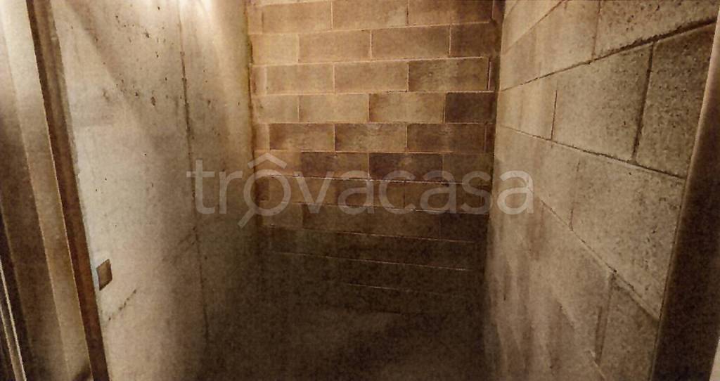 locale commerciale in vendita a Milano in zona Dergano