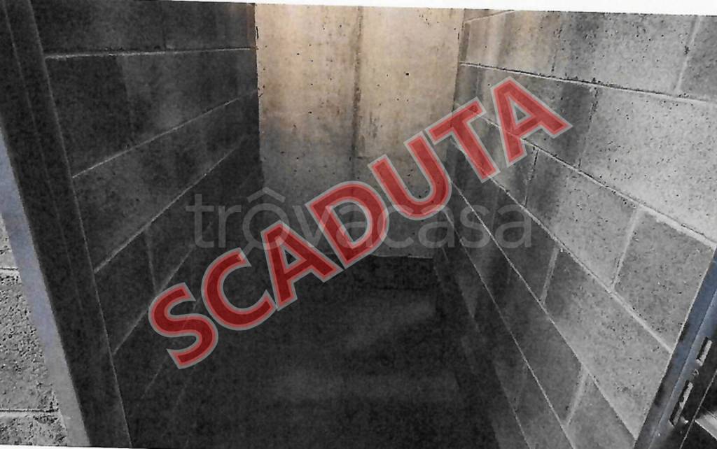 locale commerciale in vendita a Milano in zona Dergano