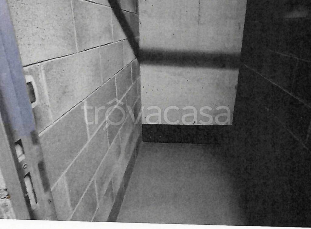 locale commerciale in vendita a Milano in zona Dergano