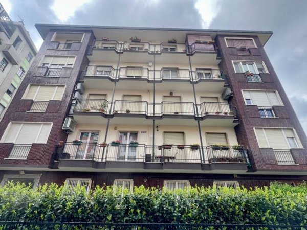 appartamento in vendita a Milano in zona Bovisa