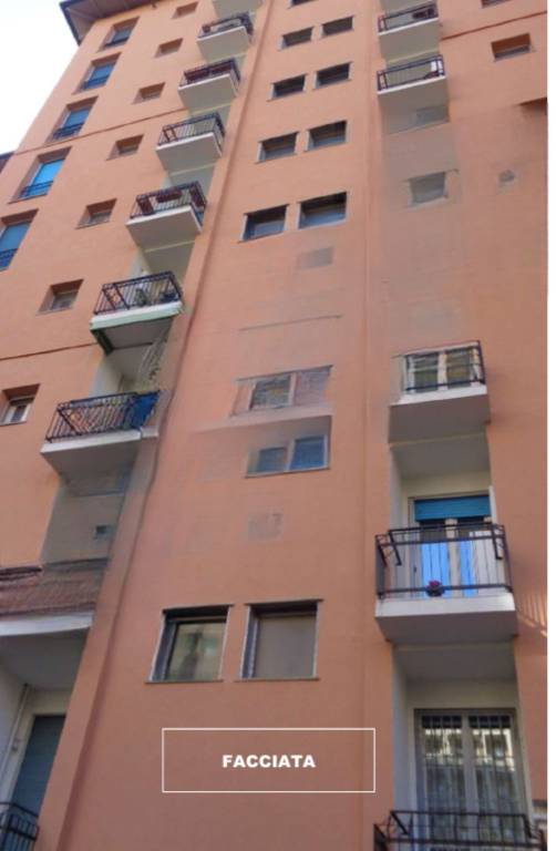 appartamento in vendita a Milano in zona Gallaratese