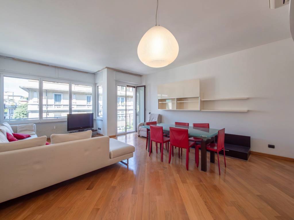 appartamento in vendita a Milano in zona Città Studi