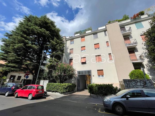 appartamento in vendita a Milano in zona Dergano