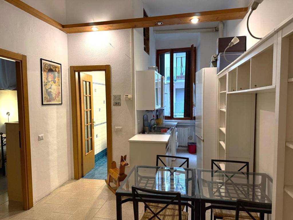 appartamento in vendita a Milano in zona Città Studi