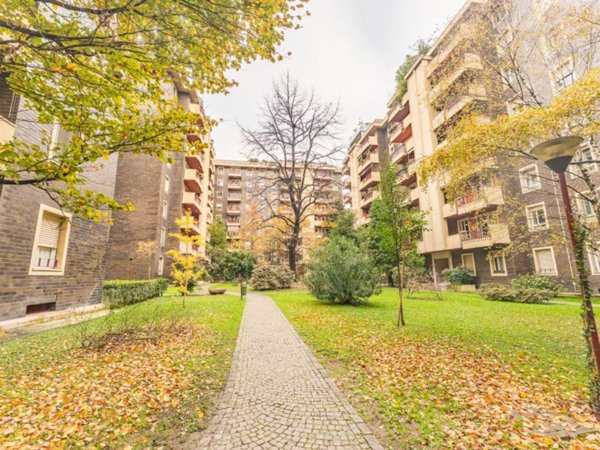 appartamento in vendita a Milano in zona Solari