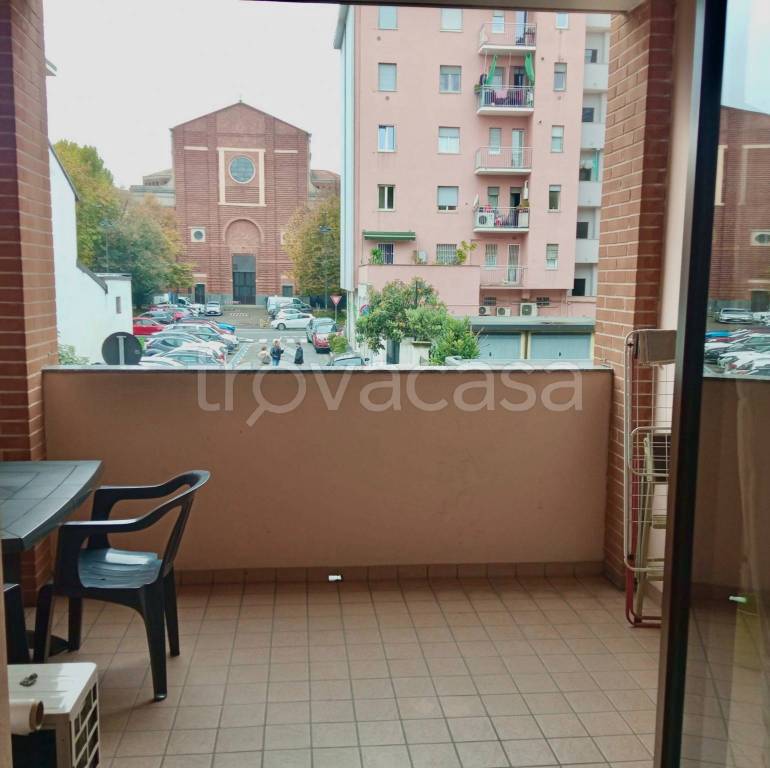 appartamento in vendita a Milano in zona Dergano