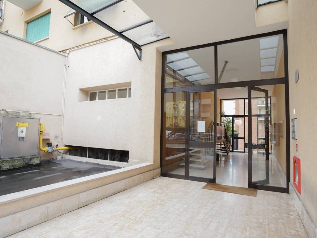 appartamento in vendita a Milano in zona Niguarda