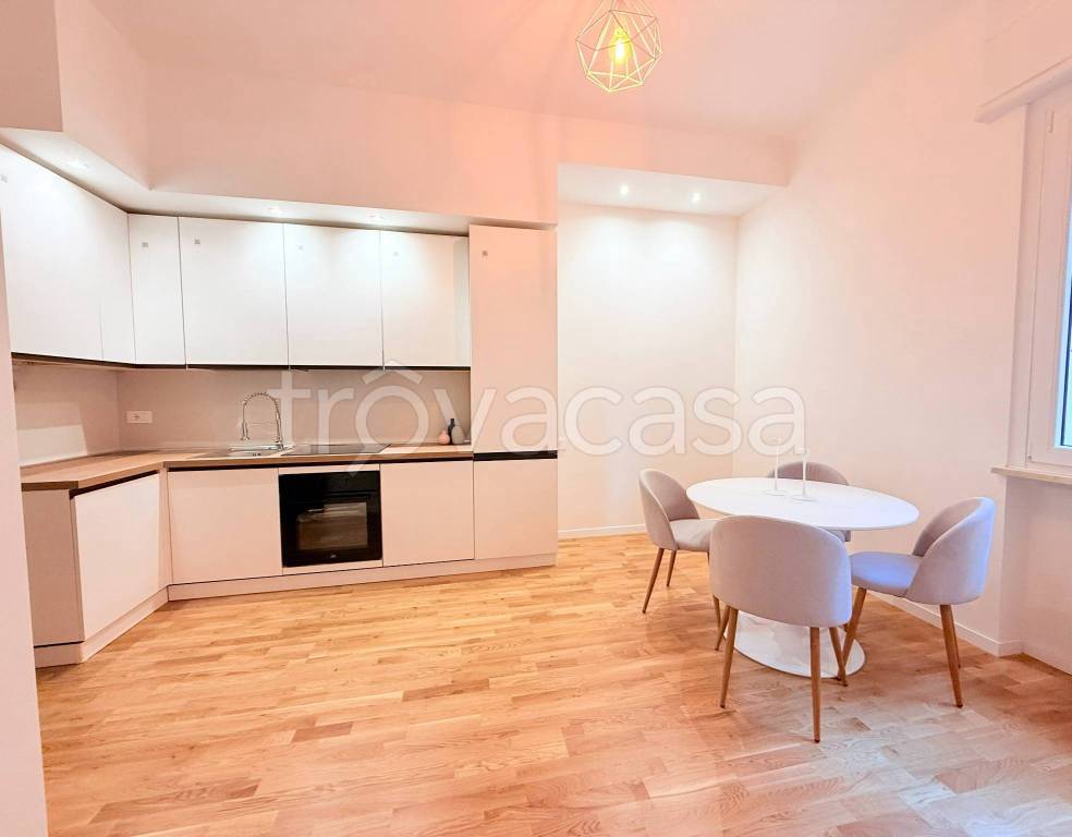 appartamento in vendita a Milano in zona Porta Vittoria