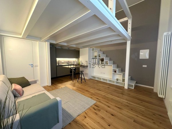 appartamento in vendita a Milano in zona Porta Genova