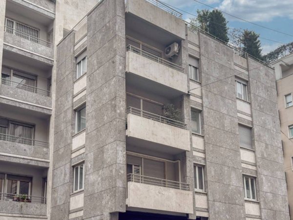 appartamento in vendita a Milano in zona Centro Direzionale