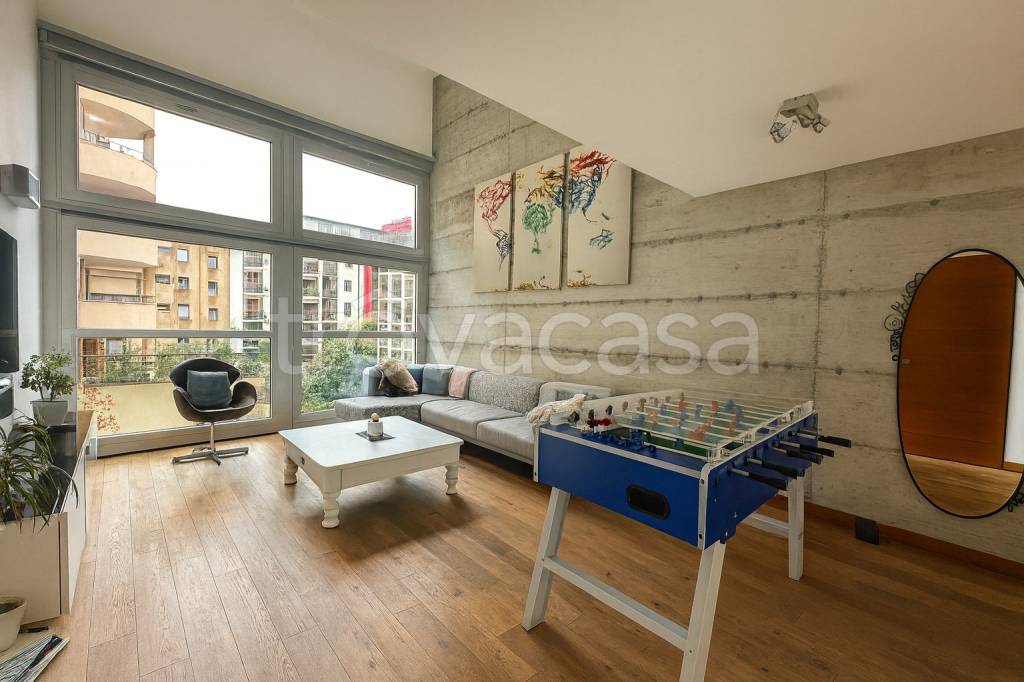 appartamento in vendita a Milano in zona Porta Genova