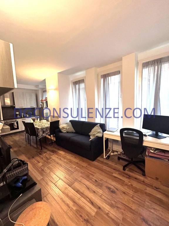 appartamento in vendita a Milano in zona Bocconi