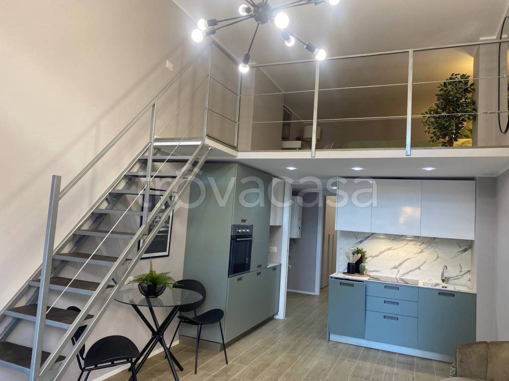 appartamento in vendita a Milano in zona Loreto