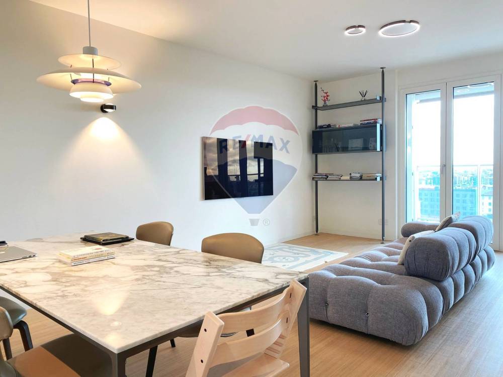 appartamento in vendita a Milano in zona Porta Garibaldi