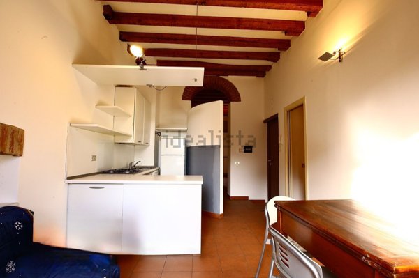 appartamento in vendita a Milano in zona Porta Genova