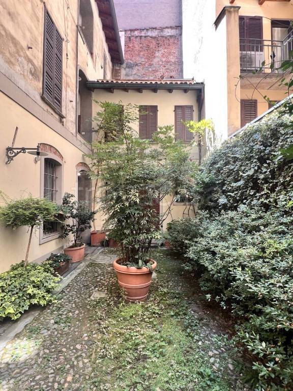 casa indipendente in vendita a Milano in zona Porta Ticinese