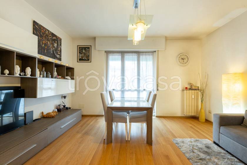 appartamento in vendita a Milano in zona Comasina