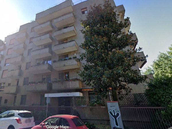 appartamento in vendita a Milano in zona Vigentino