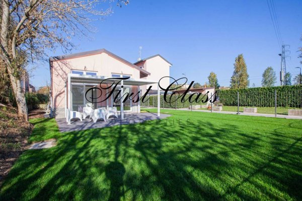 appartamento in vendita a Milano in zona Vigentino