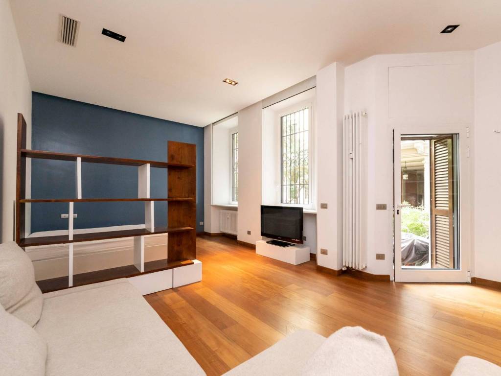 appartamento in vendita a Milano in zona Centro Direzionale