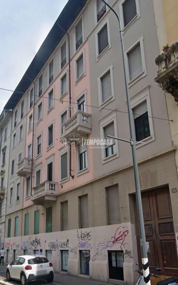 appartamento in vendita a Milano in zona Morivione