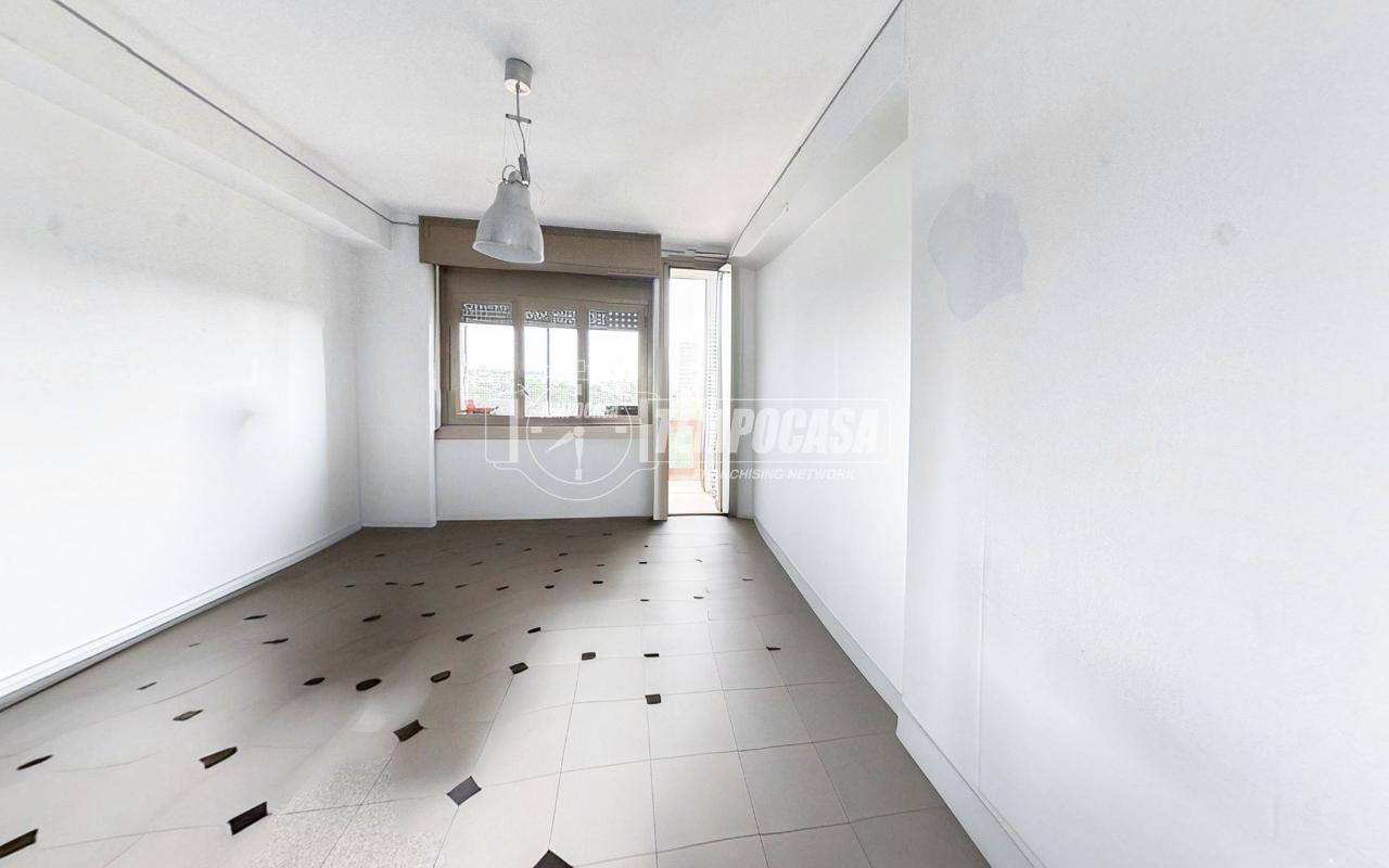 appartamento in vendita a Milano in zona QT8