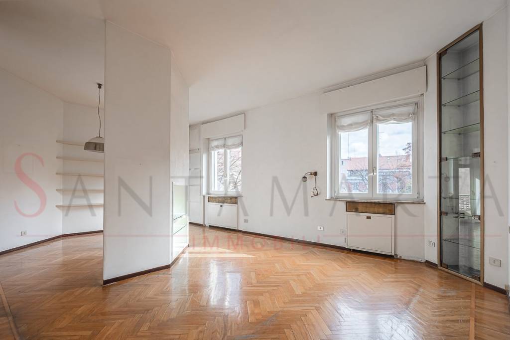 appartamento in vendita a Milano in zona Porta Vigentina