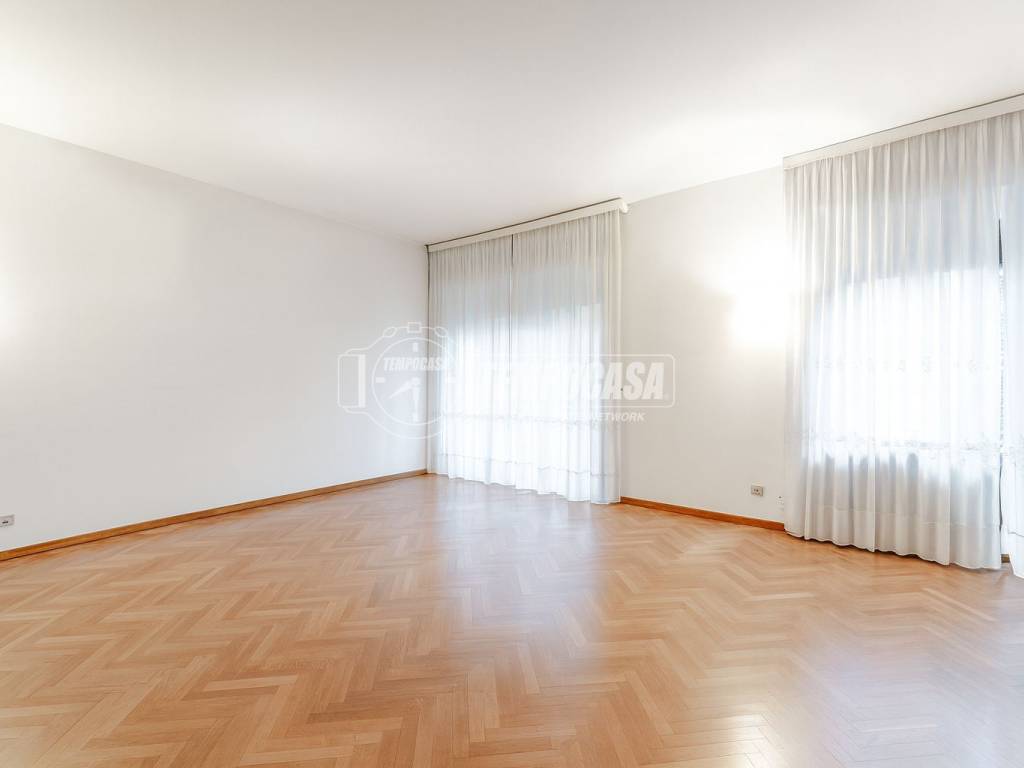 appartamento in vendita a Milano in zona Città Studi