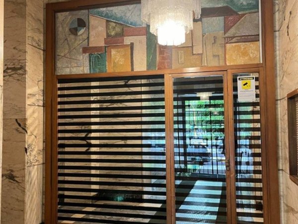 ufficio in vendita a Milano in zona Sempione