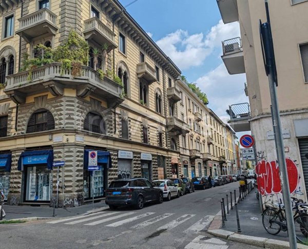 appartamento in vendita a Milano in zona Porta Garibaldi