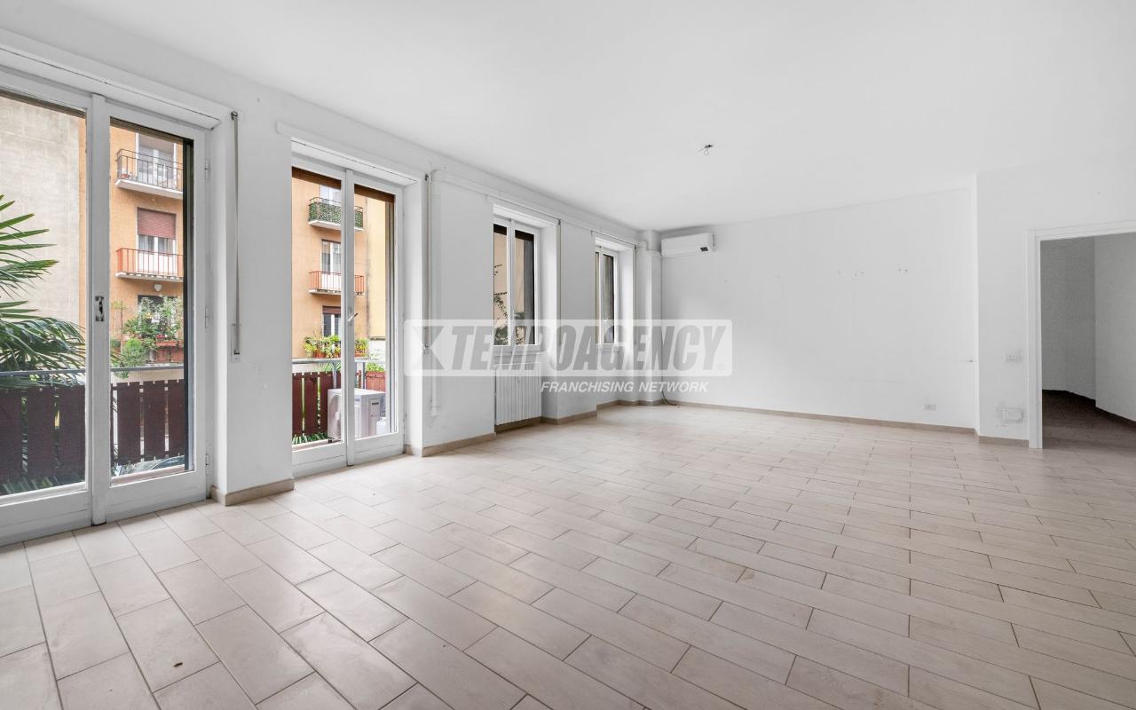 appartamento in vendita a Milano in zona Città Studi