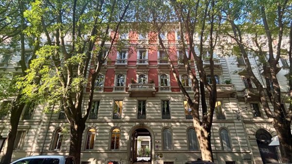 appartamento in vendita a Milano in zona Sempione