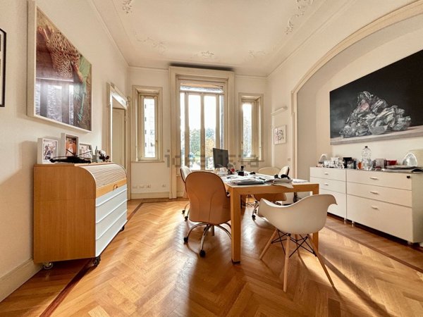 ufficio in vendita a Milano