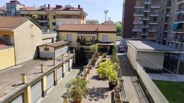 appartamento in vendita a Milano in zona Stadera