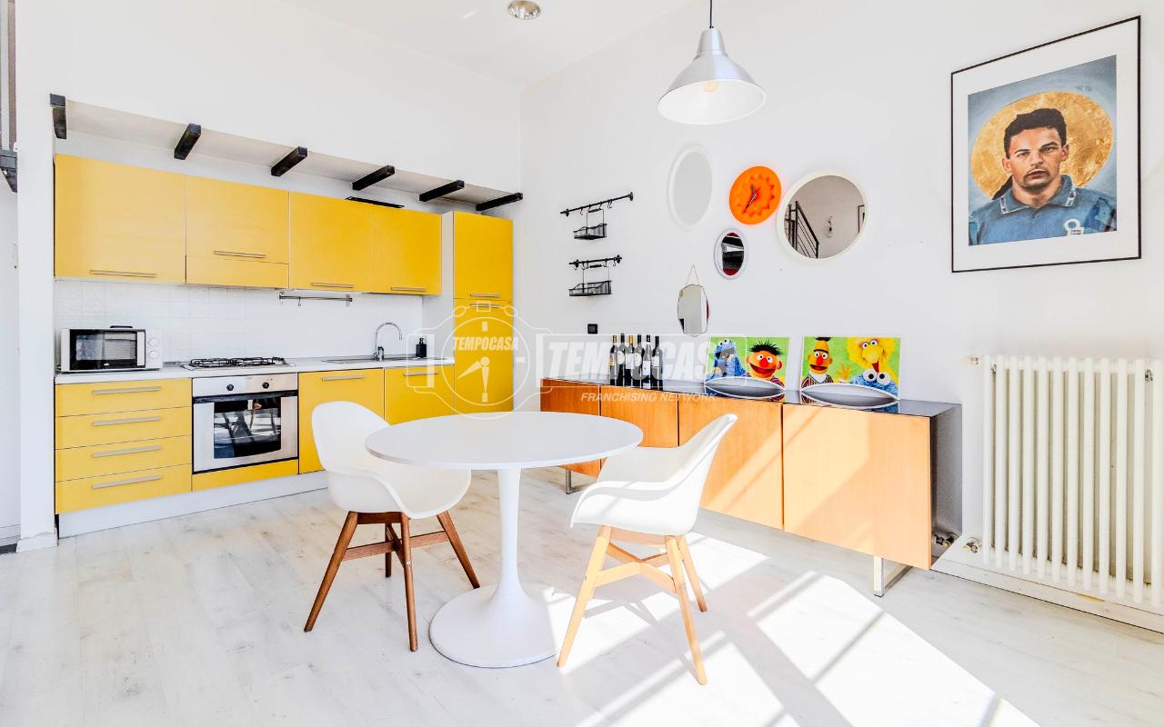 appartamento in vendita a Milano in zona Corvetto