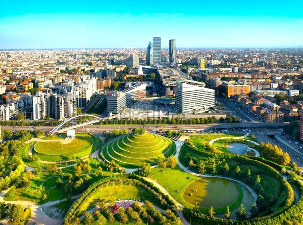 locale commerciale in vendita a Milano