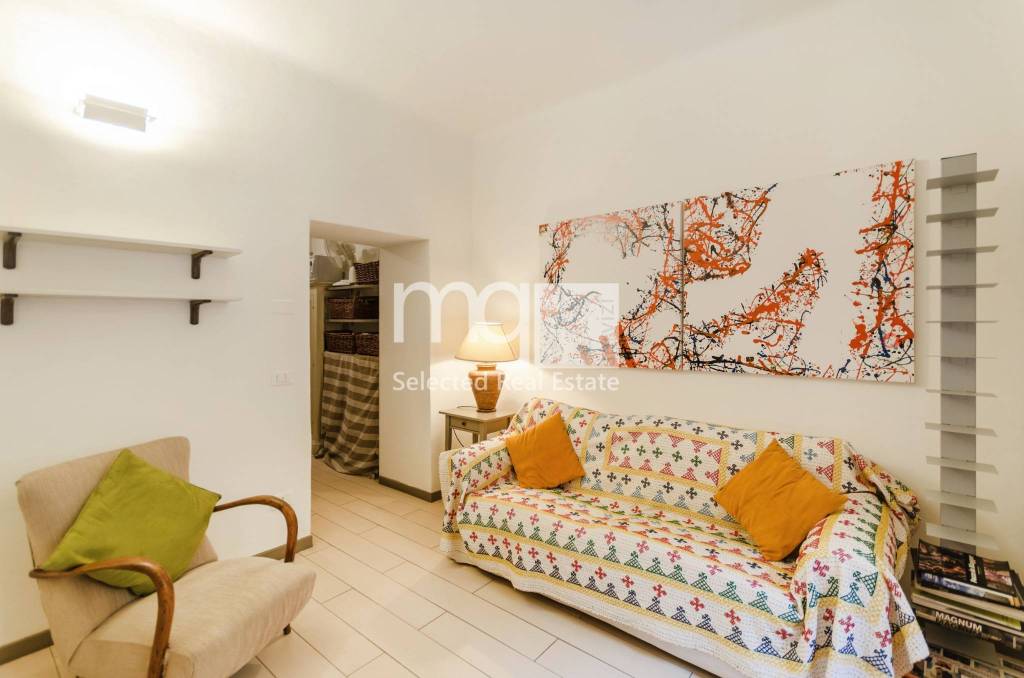 appartamento in vendita a Milano in zona Bocconi