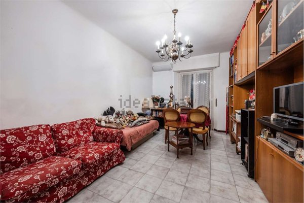 appartamento in vendita a Milano in zona Vigentino