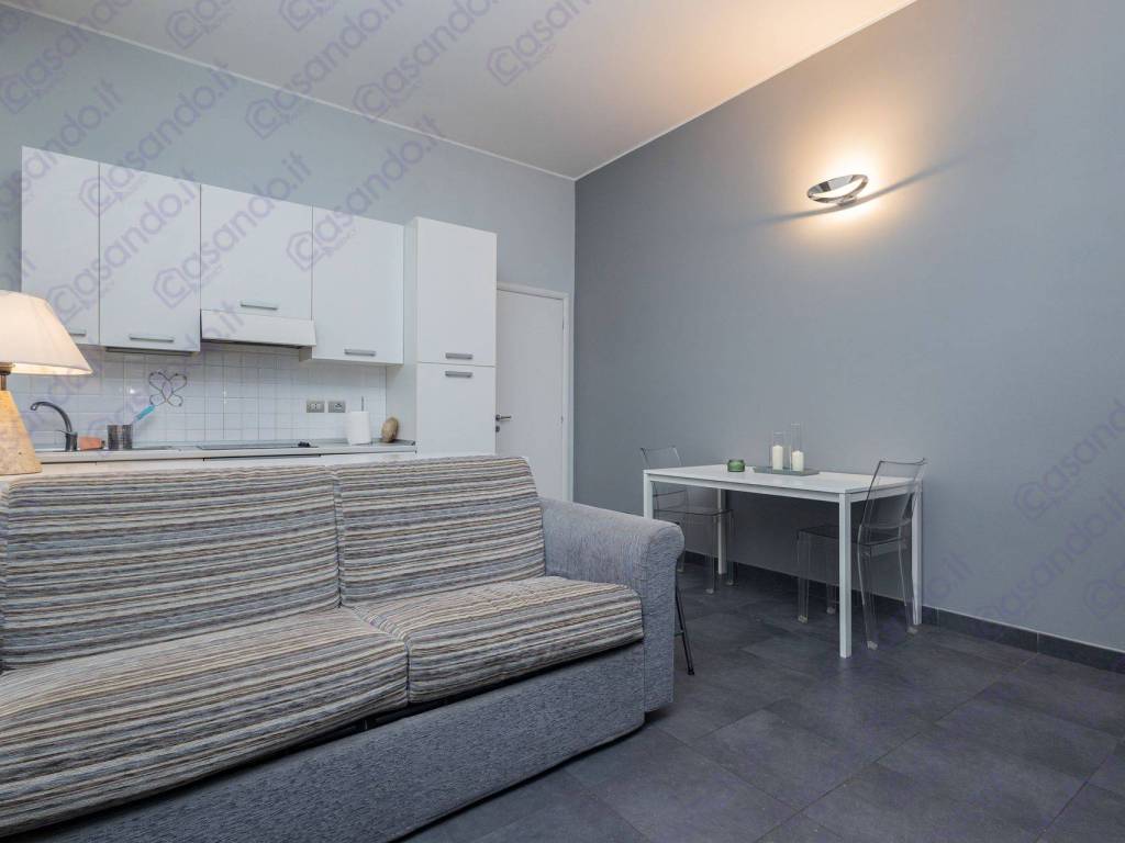 appartamento in vendita a Milano in zona Guastalla