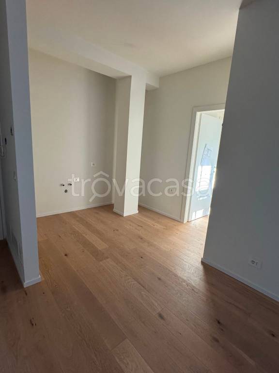 appartamento in vendita a Milano in zona Ghisolfa