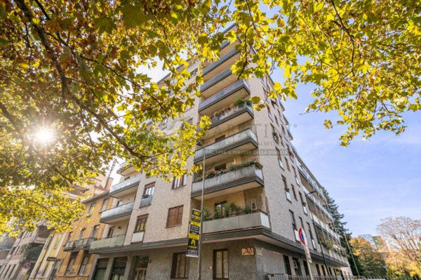 appartamento in vendita a Milano in zona Solari