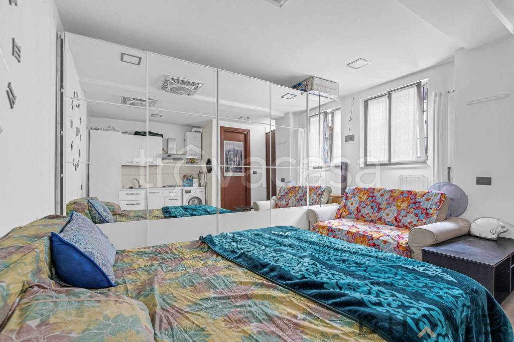 appartamento in vendita a Milano in zona Quarto Oggiaro